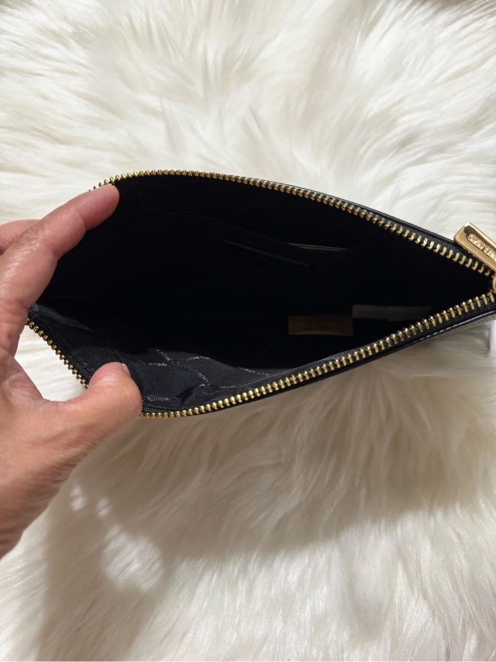 Michael Kors || Large Top Zip Wristlet